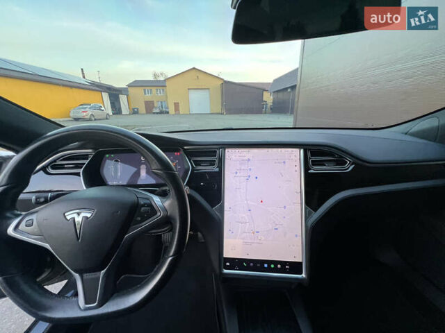 Черный Тесла Модель С, объемом двигателя 0 л и пробегом 165 тыс. км за 16900 $, фото 7 на Automoto.ua