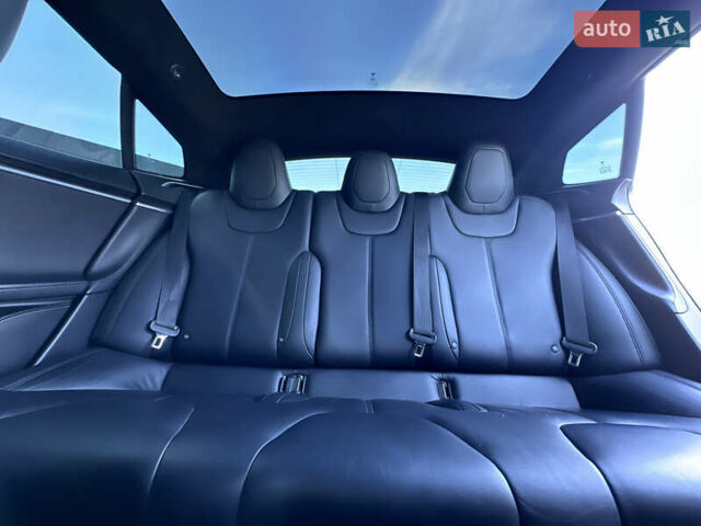 Черный Тесла Модель С, объемом двигателя 0 л и пробегом 150 тыс. км за 23333 $, фото 27 на Automoto.ua