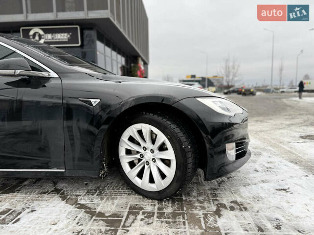 Черный Тесла Модель С, объемом двигателя 0 л и пробегом 292 тыс. км за 16000 $, фото 3 на Automoto.ua