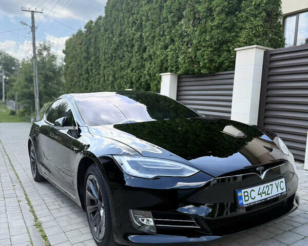 Черный Тесла Модель С, объемом двигателя 0 л и пробегом 160 тыс. км за 16900 $, фото 1 на Automoto.ua