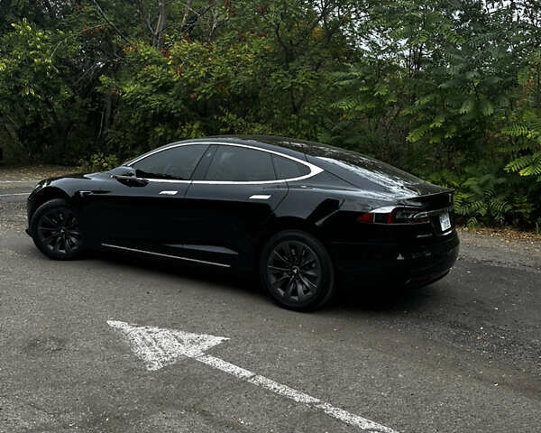 Черный Тесла Модель С, объемом двигателя 0 л и пробегом 117 тыс. км за 25000 $, фото 3 на Automoto.ua