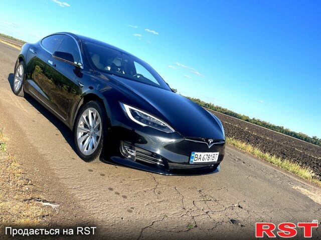 Черный Тесла Модель С, объемом двигателя 0 л и пробегом 61 тыс. км за 21000 $, фото 6 на Automoto.ua