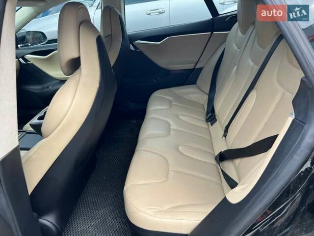 Черный Тесла Модель С, объемом двигателя 0 л и пробегом 98 тыс. км за 17700 $, фото 29 на Automoto.ua