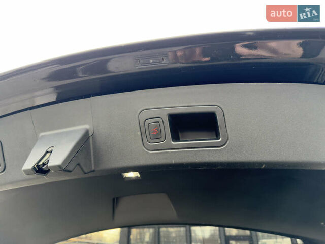 Черный Тесла Модель С, объемом двигателя 0 л и пробегом 290 тыс. км за 14999 $, фото 31 на Automoto.ua