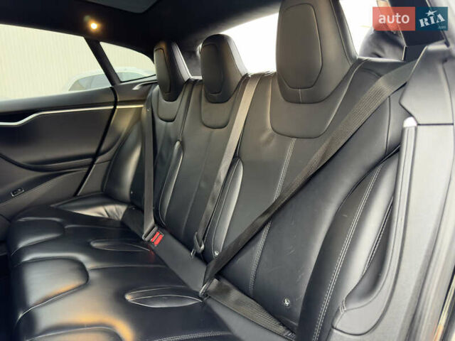 Черный Тесла Модель С, объемом двигателя 0 л и пробегом 290 тыс. км за 14999 $, фото 28 на Automoto.ua