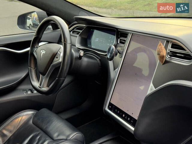 Черный Тесла Модель С, объемом двигателя 0 л и пробегом 290 тыс. км за 14999 $, фото 39 на Automoto.ua