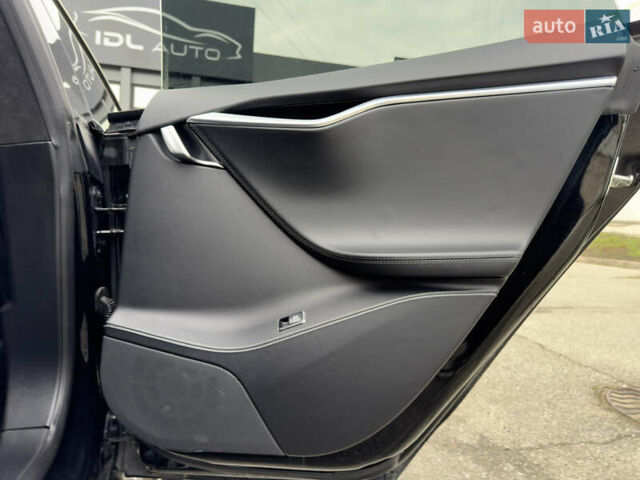 Черный Тесла Модель С, объемом двигателя 0 л и пробегом 290 тыс. км за 14999 $, фото 32 на Automoto.ua