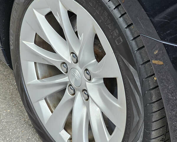 Чорний Тесла Модель С, об'ємом двигуна 0 л та пробігом 120 тис. км за 18900 $, фото 89 на Automoto.ua