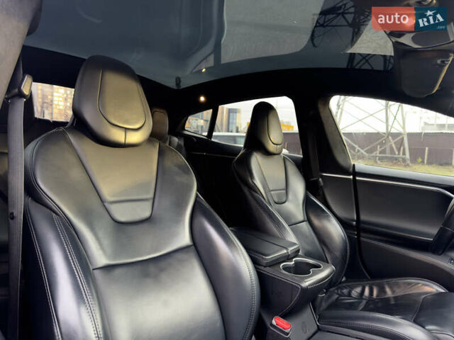 Черный Тесла Модель С, объемом двигателя 0 л и пробегом 290 тыс. км за 14999 $, фото 38 на Automoto.ua