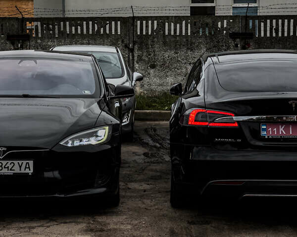 Чорний Тесла Модель С, об'ємом двигуна 0 л та пробігом 218 тис. км за 16900 $, фото 2 на Automoto.ua
