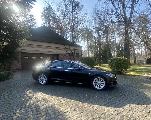 Черный Тесла Модель С, объемом двигателя 0 л и пробегом 75 тыс. км за 18500 $, фото 11 на Automoto.ua