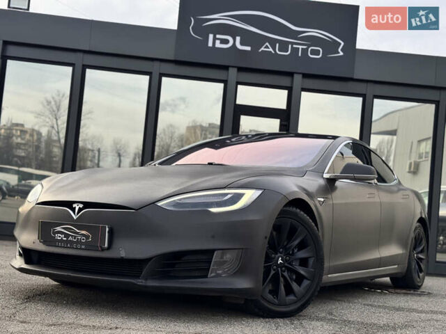 Черный Тесла Модель С, объемом двигателя 0 л и пробегом 290 тыс. км за 14999 $, фото 1 на Automoto.ua