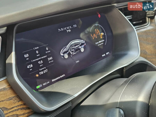 Чорний Тесла Модель С, об'ємом двигуна 0 л та пробігом 120 тис. км за 18900 $, фото 117 на Automoto.ua