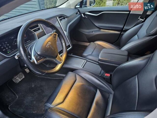 Черный Тесла Модель С, объемом двигателя 0 л и пробегом 108 тыс. км за 22000 $, фото 11 на Automoto.ua