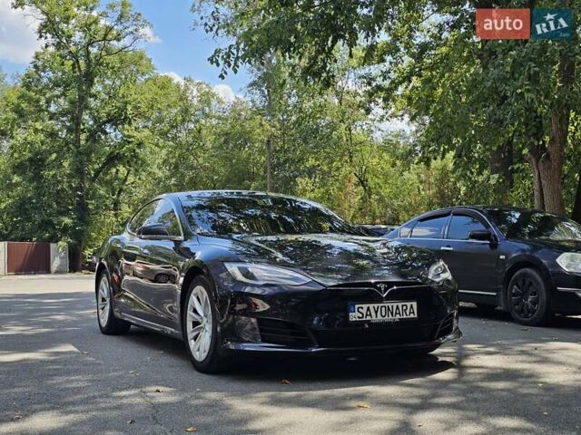 Тесла Модель С 2017 у Дніпро (Дніпропетровську) на Automoto.ua Чорний Тесла Модель С, об'ємом двигуна 0 л та пробігом 118 тис. км за 17500 $, фото 9 на Automoto.ua
