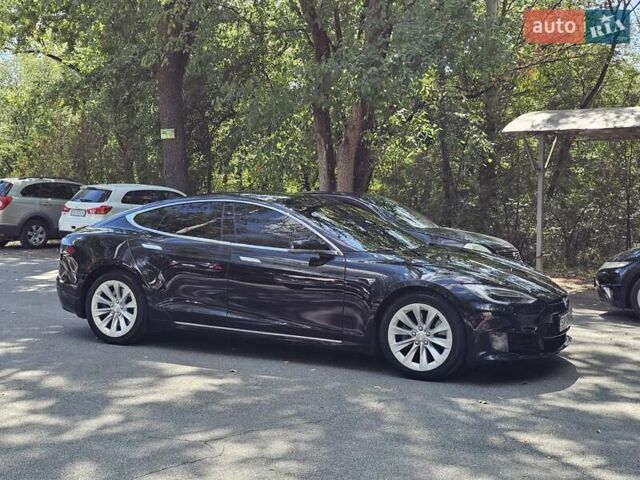 Тесла Модель С 2017 у Дніпро (Дніпропетровську) на Automoto.ua Чорний Тесла Модель С, об'ємом двигуна 0 л та пробігом 118 тис. км за 17500 $, фото 2 на Automoto.ua