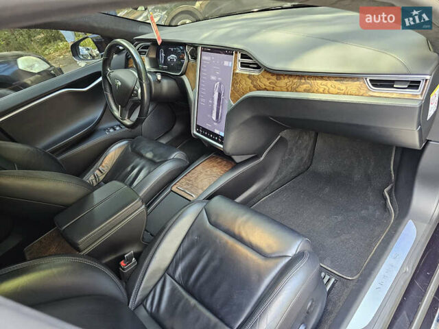 Чорний Тесла Модель С, об'ємом двигуна 0 л та пробігом 120 тис. км за 18900 $, фото 80 на Automoto.ua