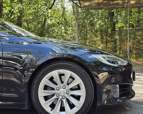 Чорний Тесла Модель С, об'ємом двигуна 0 л та пробігом 120 тис. км за 18900 $, фото 94 на Automoto.ua