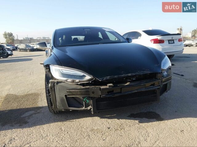 Черный Тесла Модель С, объемом двигателя 0 л и пробегом 87 тыс. км за 4000 $, фото 5 на Automoto.ua