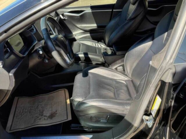 Чорний Тесла Модель С, об'ємом двигуна 0 л та пробігом 57 тис. км за 5600 $, фото 9 на Automoto.ua