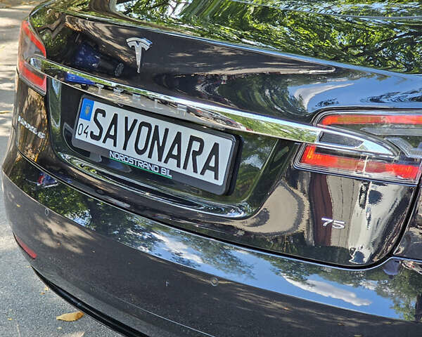 Чорний Тесла Модель С, об'ємом двигуна 0 л та пробігом 120 тис. км за 18900 $, фото 138 на Automoto.ua