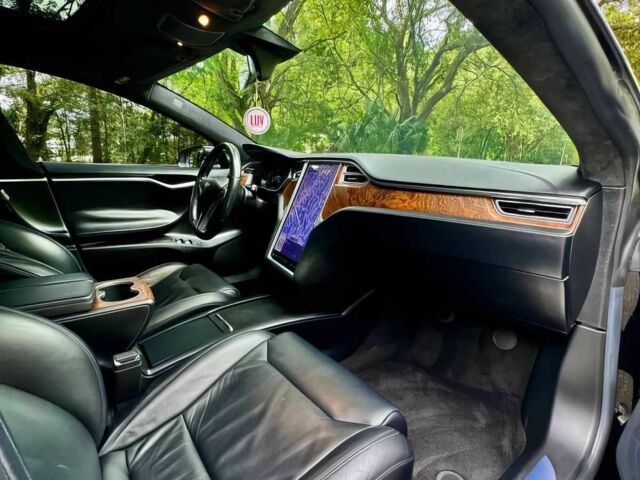 Чорний Тесла Модель С, об'ємом двигуна 0 л та пробігом 65 тис. км за 5600 $, фото 8 на Automoto.ua