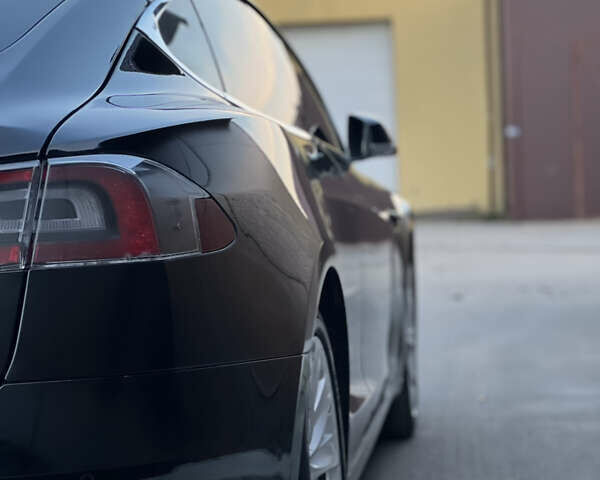 Черный Тесла Модель С, объемом двигателя 0 л и пробегом 165 тыс. км за 16900 $, фото 11 на Automoto.ua