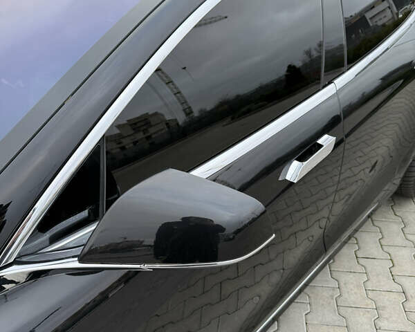 Черный Тесла Модель С, объемом двигателя 0 л и пробегом 248 тыс. км за 16000 $, фото 5 на Automoto.ua