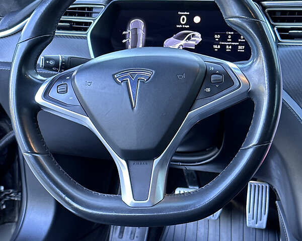 Черный Тесла Модель С, объемом двигателя 0 л и пробегом 150 тыс. км за 23333 $, фото 14 на Automoto.ua
