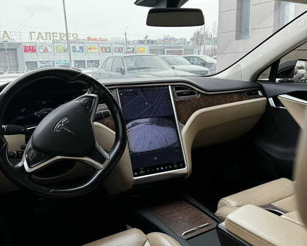 Чорний Тесла Модель С, об'ємом двигуна 0 л та пробігом 193 тис. км за 15900 $, фото 9 на Automoto.ua