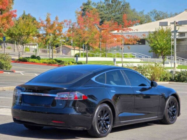 Черный Тесла Модель С, объемом двигателя 0 л и пробегом 68 тыс. км за 16700 $, фото 5 на Automoto.ua