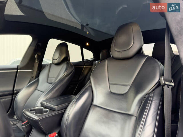 Черный Тесла Модель С, объемом двигателя 0 л и пробегом 290 тыс. км за 14999 $, фото 25 на Automoto.ua
