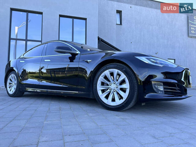 Черный Тесла Модель С, объемом двигателя 0 л и пробегом 150 тыс. км за 23333 $, фото 1 на Automoto.ua