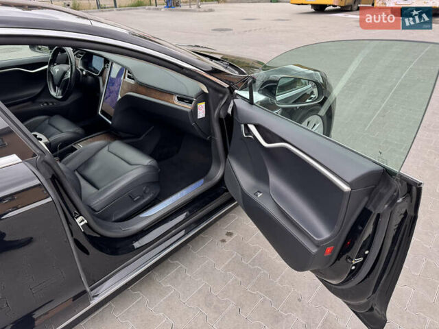 Черный Тесла Модель С, объемом двигателя 0 л и пробегом 122 тыс. км за 19300 $, фото 31 на Automoto.ua