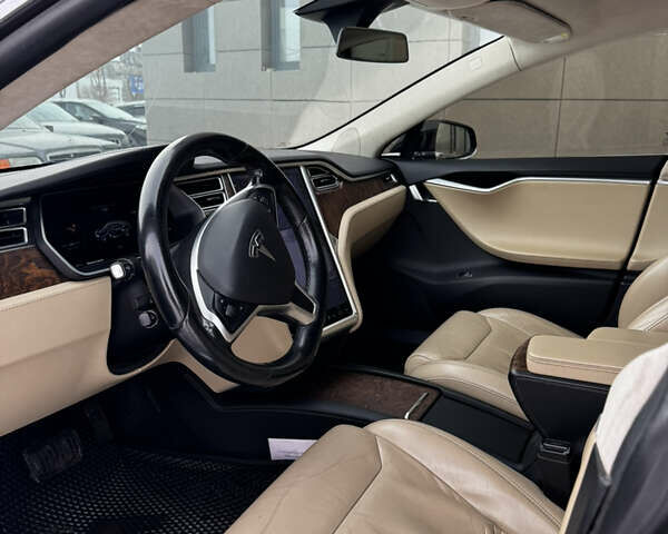 Чорний Тесла Модель С, об'ємом двигуна 0 л та пробігом 193 тис. км за 15900 $, фото 8 на Automoto.ua