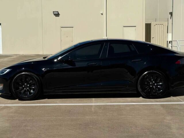 Чорний Тесла Модель С, об'ємом двигуна 0 л та пробігом 57 тис. км за 5600 $, фото 3 на Automoto.ua