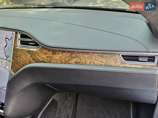 Чорний Тесла Модель С, об'ємом двигуна 0 л та пробігом 120 тис. км за 18900 $, фото 125 на Automoto.ua