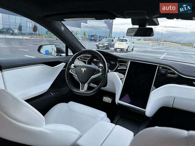Черный Тесла Модель С, объемом двигателя 0 л и пробегом 60 тыс. км за 23499 $, фото 24 на Automoto.ua