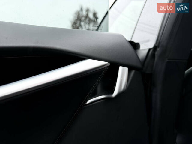 Черный Тесла Модель С, объемом двигателя 0 л и пробегом 292 тыс. км за 16000 $, фото 58 на Automoto.ua