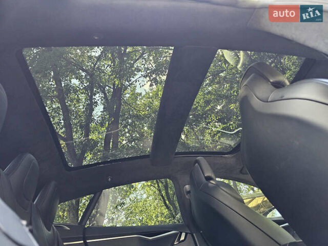 Чорний Тесла Модель С, об'ємом двигуна 0 л та пробігом 120 тис. км за 18900 $, фото 104 на Automoto.ua