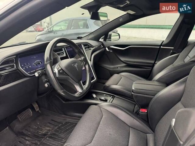 Черный Тесла Модель С, объемом двигателя 0 л и пробегом 74 тыс. км за 16700 $, фото 10 на Automoto.ua