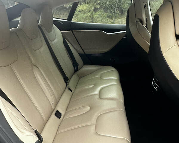 Черный Тесла Модель С, объемом двигателя 0 л и пробегом 117 тыс. км за 25000 $, фото 6 на Automoto.ua