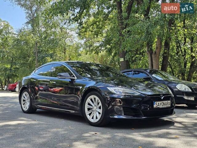 Тесла Модель С 2017 у Дніпро (Дніпропетровську) на Automoto.ua Чорний Тесла Модель С, об'ємом двигуна 0 л та пробігом 118 тис. км за 17500 $, фото 4 на Automoto.ua
