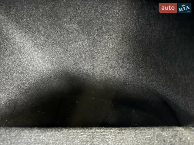 Черный Тесла Модель С, объемом двигателя 0 л и пробегом 292 тыс. км за 16000 $, фото 53 на Automoto.ua