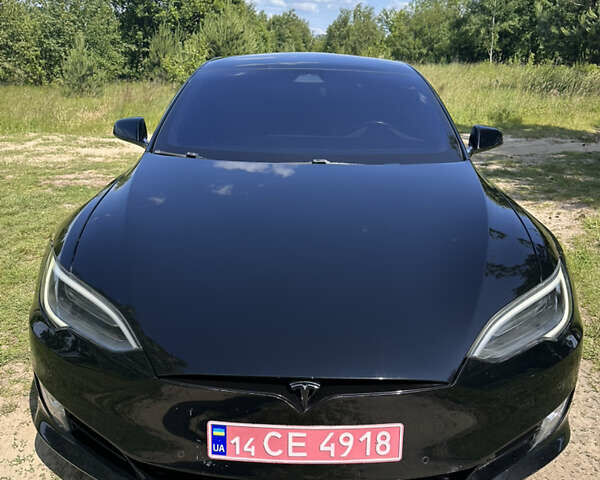Черный Тесла Модель С, объемом двигателя 0 л и пробегом 117 тыс. км за 18950 $, фото 7 на Automoto.ua