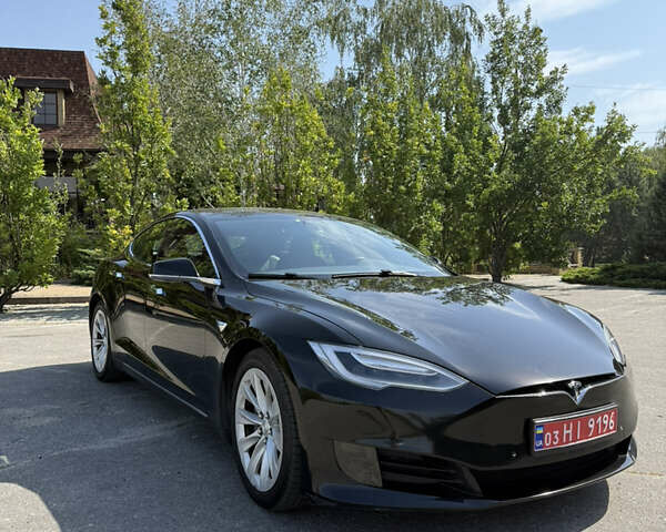 Черный Тесла Модель С, объемом двигателя 0 л и пробегом 219 тыс. км за 16950 $, фото 1 на Automoto.ua