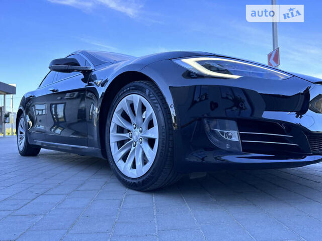 Чорний Тесла Модель С, об'ємом двигуна 0 л та пробігом 139 тис. км за 28900 $, фото 5 на Automoto.ua