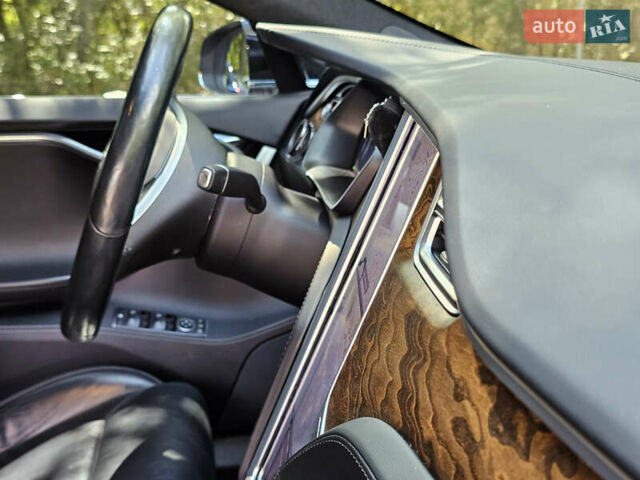 Чорний Тесла Модель С, об'ємом двигуна 0 л та пробігом 120 тис. км за 18900 $, фото 124 на Automoto.ua