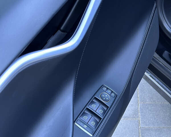 Черный Тесла Модель С, объемом двигателя 0 л и пробегом 139 тыс. км за 28900 $, фото 26 на Automoto.ua