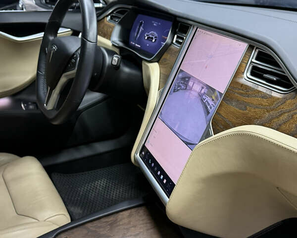 Черный Тесла Модель С, объемом двигателя 0 л и пробегом 97 тыс. км за 16500 $, фото 20 на Automoto.ua